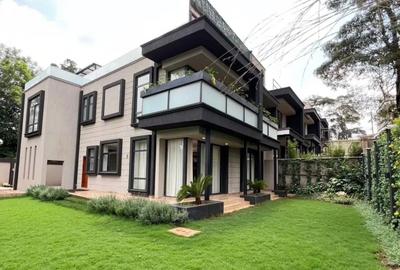 4 Bed Townhouse with En Suite in Westlands Area