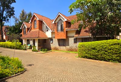 4 Bed Townhouse with En Suite at Lavington Green
