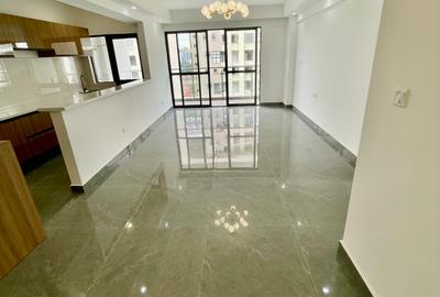 Serviced 2 Bed Apartment with En Suite in Riverside