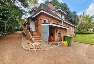 4 Bed House with En Suite in Muthaiga