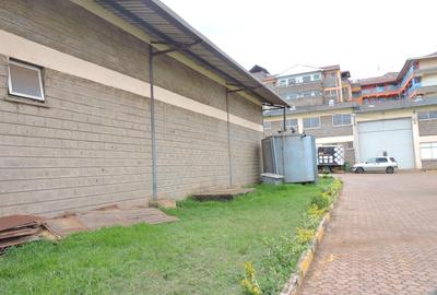 3,500 ft² Warehouse with Service Charge Included in Kikuyu Town