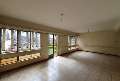 3 Bed House with Garden at Maua Close - 4
