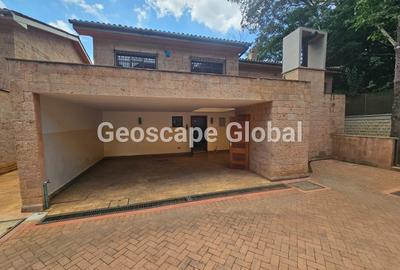 5 Bed Townhouse with En Suite in Lavington