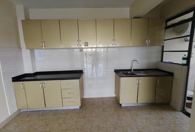 3 Bed Apartment with Gym in Kilimani