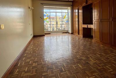 3 Bed Apartment with Parking in Riverside - 2