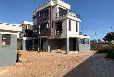 4 Bed Townhouse with En Suite in Loresho - 2