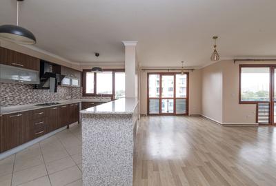 3 Bed Apartment with En Suite in Kileleshwa - 4