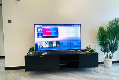 Serviced 1 Bed Apartment with Swimming Pool at Wood Avenue - 4