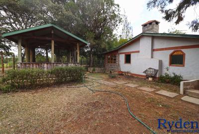 10 Bed House with En Suite at In Naromoru On Nanyuki - Nyeri Highway - 4