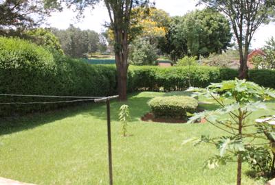 1 Bed House with En Suite at Loresho - 2