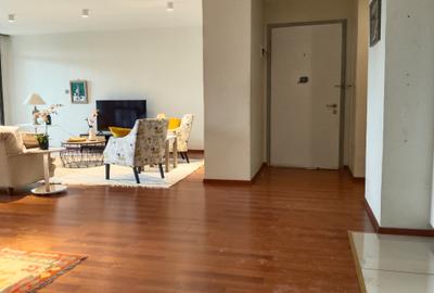 Serviced 3 Bed Apartment with En Suite at 6Th Parklands