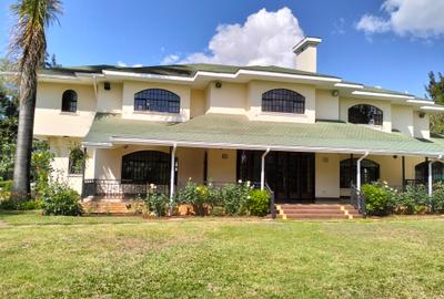 4 Bed House with En Suite in Nyari