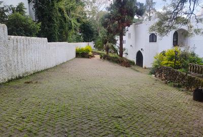 7 Bed House with En Suite at Muthaiga - 2