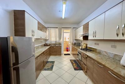 Furnished 2 Bed Apartment with En Suite in Brookside - 3