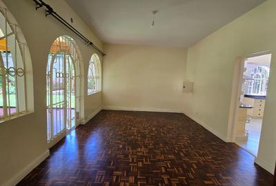 4 Bed House with En Suite in Gigiri