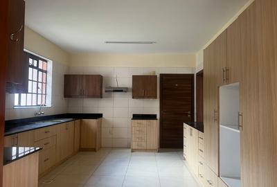 3 Bed Apartment with En Suite in Runda