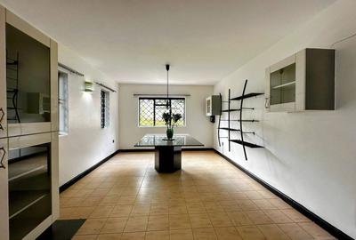 4 Bed House with En Suite at Runda