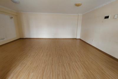 3 Bed Apartment with Gym in Kilimani - 4