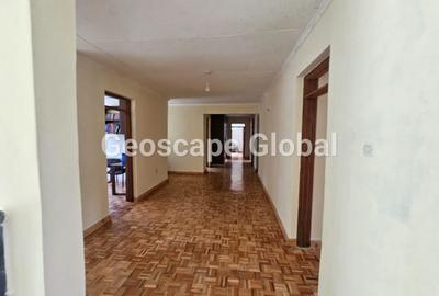 5 Bed House with En Suite in Kitisuru