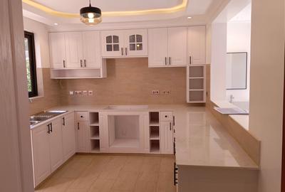 4 Bed Townhouse with En Suite in Kitengela - 3