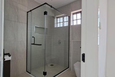 4 Bed House with En Suite in Westlands Area - 4