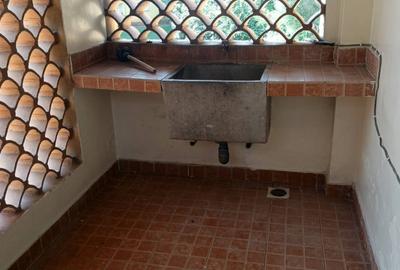 3 Bed Apartment with En Suite at Mvuli Rd - 4