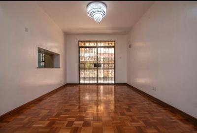 5 Bed Villa with En Suite in Lavington - 3