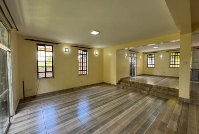 4 Bed Townhouse with En Suite in Kyuna