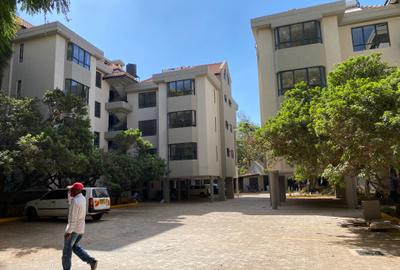 3 Bed Apartment with En Suite at Lavington