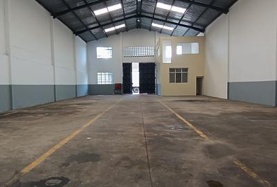 5,000 ft² Warehouse with Service Charge Included in Mombasa Road