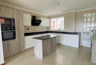 4 Bed Apartment with En Suite in Karura - 3