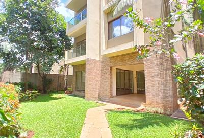 5 Bed Townhouse with En Suite at Lavington - 4
