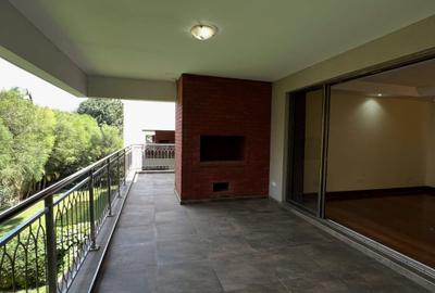 5 Bed Townhouse with En Suite in Lavington - 4