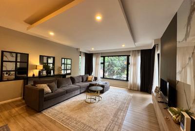 Serviced 2 Bed Apartment with En Suite in Lavington - 2