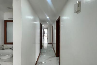 4 Bed Apartment with En Suite in Westlands Area - 4
