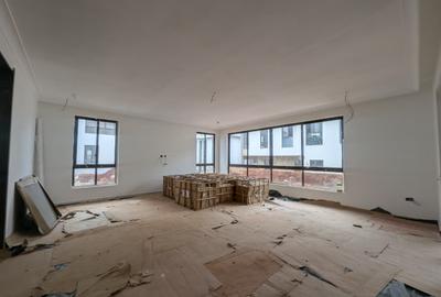5 Bed Villa with En Suite at Kyuna - 2