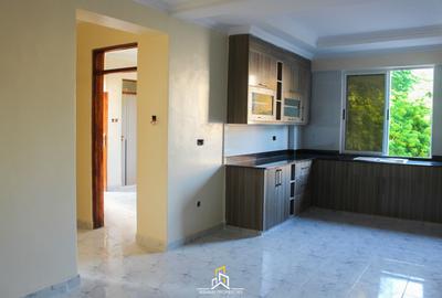 1 Bed Apartment with En Suite at Mombasa Area - 4