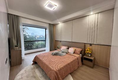 2 Bed Apartment with Gym in Riverside