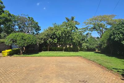 4 Bed House with En Suite in Mountain View - 3