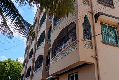 10 Bed House with En Suite at Bamburi - 3