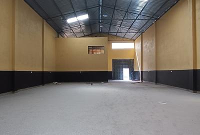 4,000 ft² Warehouse with Parking in Eastern ByPass