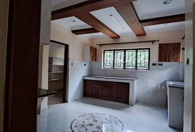 2 Bed Apartment with En Suite at Riara Road