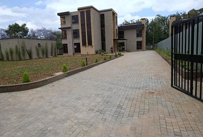 6 Bed Townhouse with En Suite in Karen