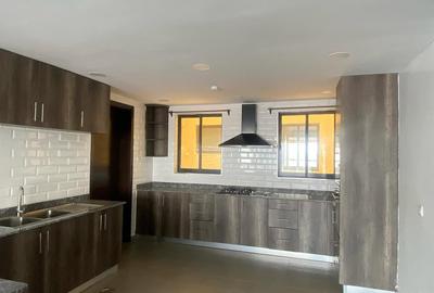 4 Bed Apartment with En Suite at Gitanga Road - 4