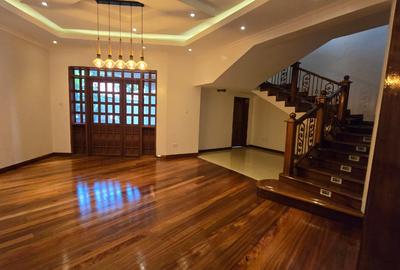 4 Bed House with En Suite in Runda