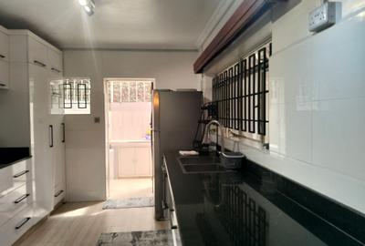 4 Bed Townhouse with En Suite in Westlands Area