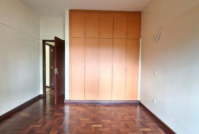 4 Bed Apartment with En Suite at Brookside - 3