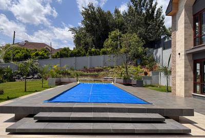 5 Bed Villa with En Suite in Runda - 3