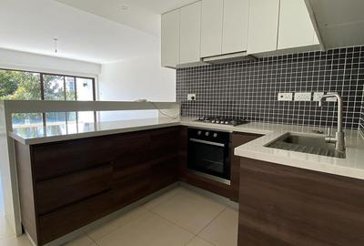 2 Bed Apartment with En Suite at Lavington Maziwa