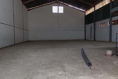 4,000 ft² Warehouse with Service Charge Included in Ruaraka